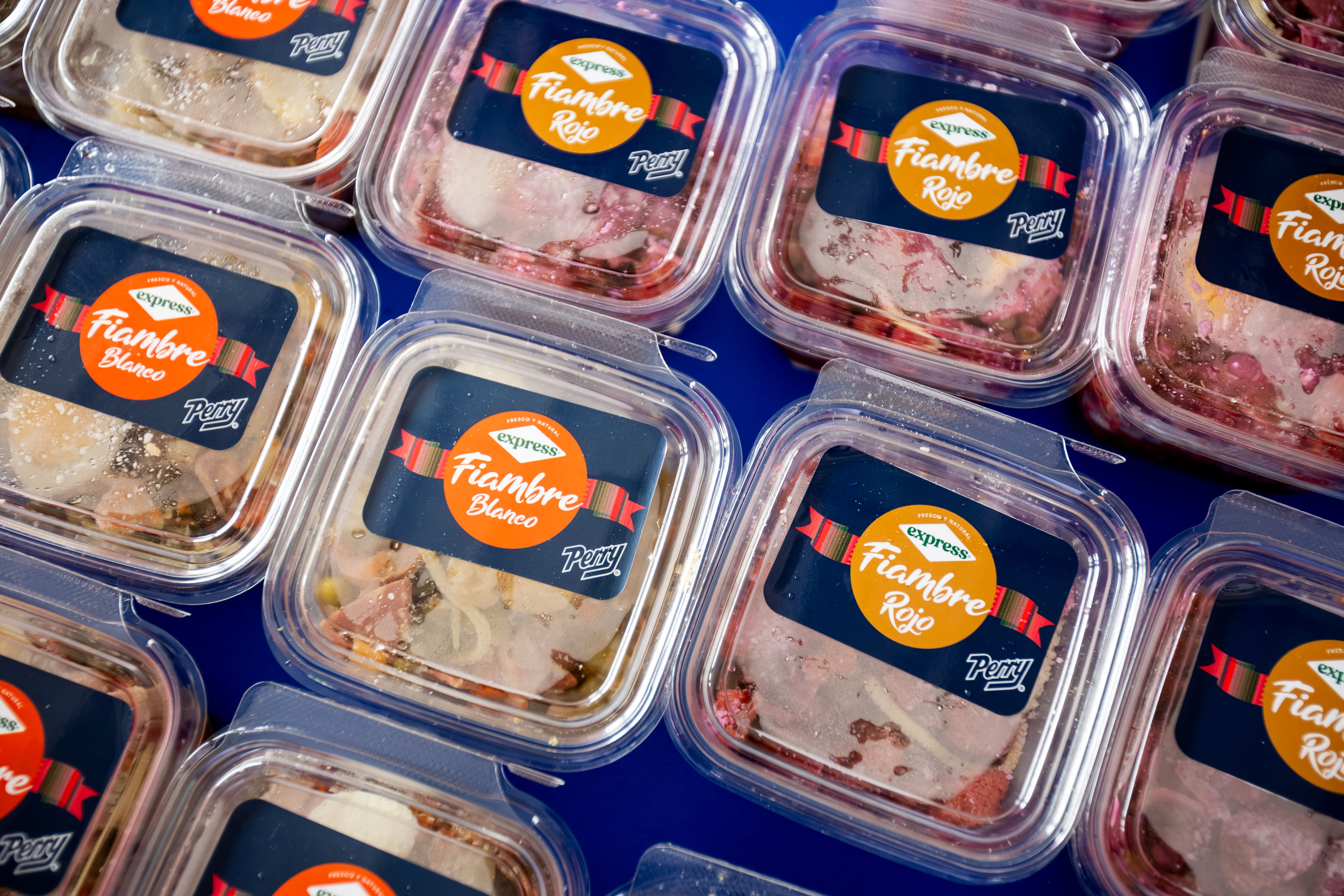 Walmart celebra la tradición del fiambre y la unión de las familias guatemaltecas